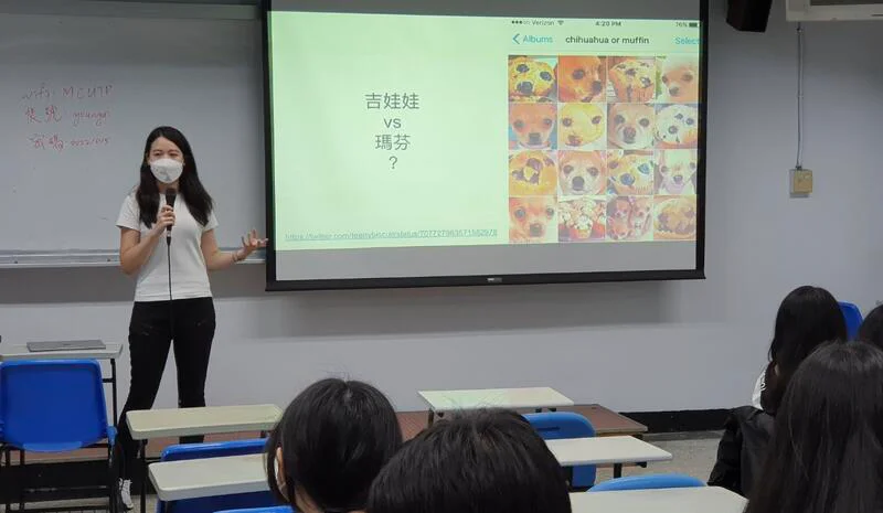 Anni presenting an intro to Computer Vision: is this a picture of a chihuahua or muffin?