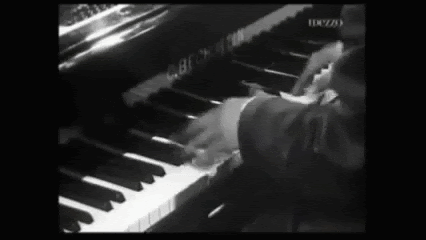 Gif do Pianista